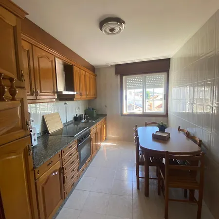 Avenida 37 * カルダス・デ・レイス